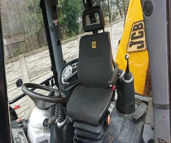 Б/у недорогой экскаватор-погрузчик JCB 3CX горячая распродажа