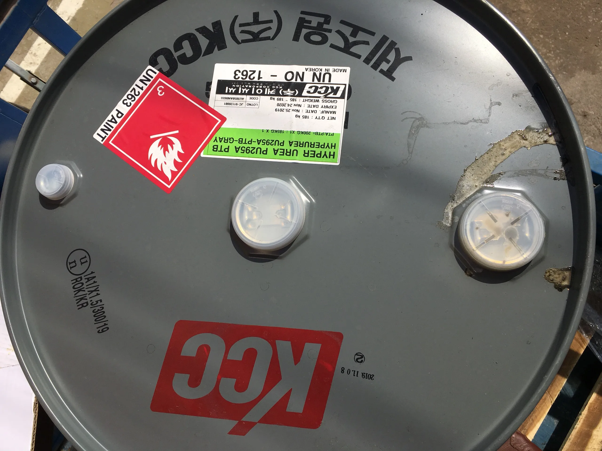 
HYPERUREA PU295A Polyurea resin based waterproof coating with excellent strength, elongation suitable for concrete,metal 385kg 
