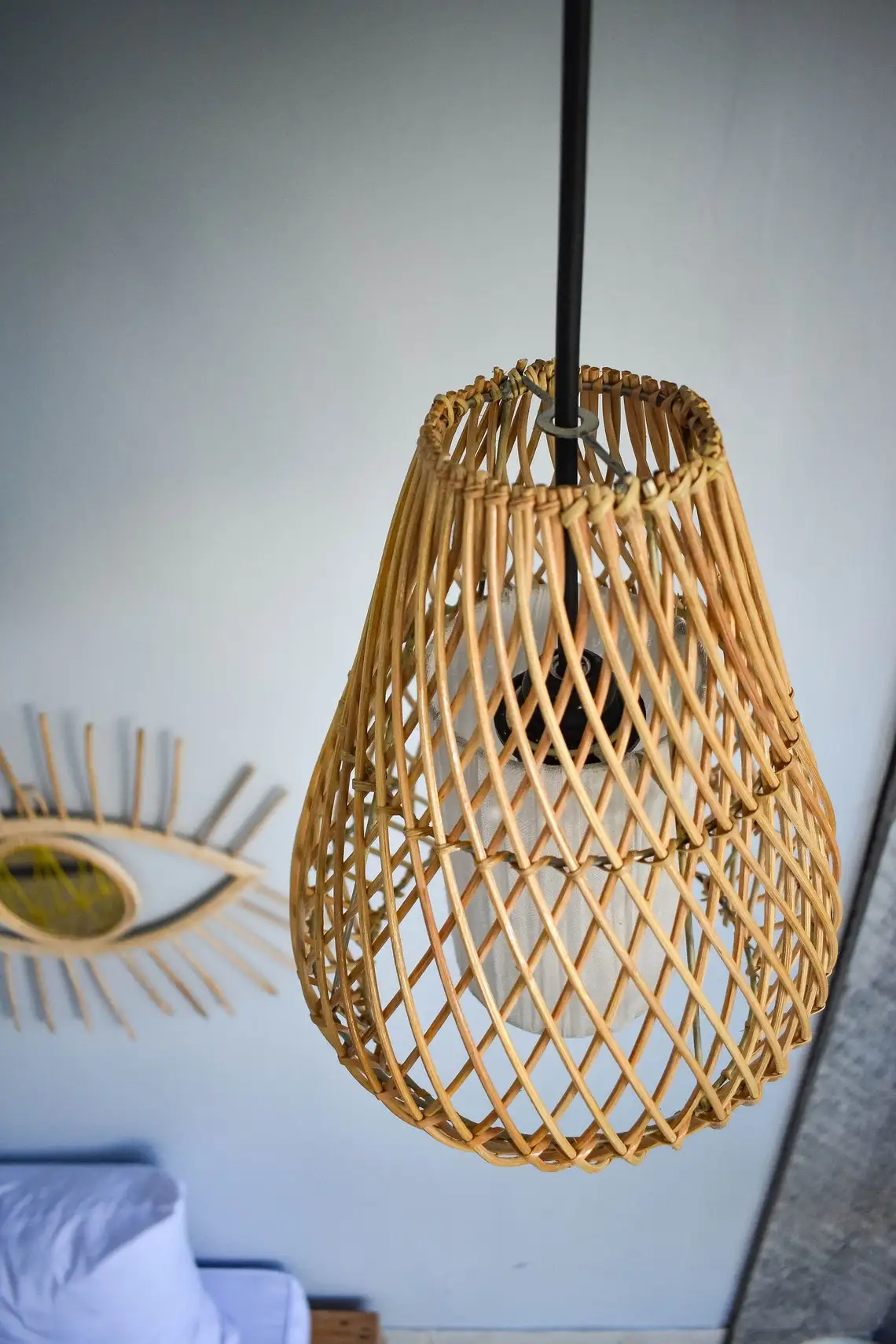 Лидер продаж плетеная бамбуковая лампа ручной работы деревенский подвесной светильник люстра из натурального ротанга в стиле бохо