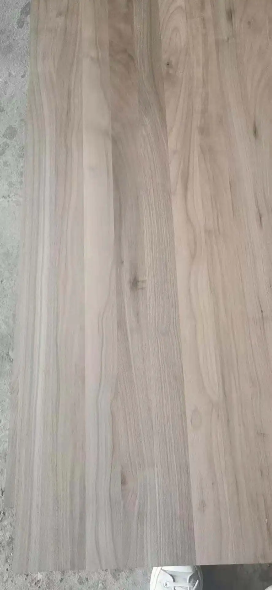 Walnut edge glued panel - Raw material without painting