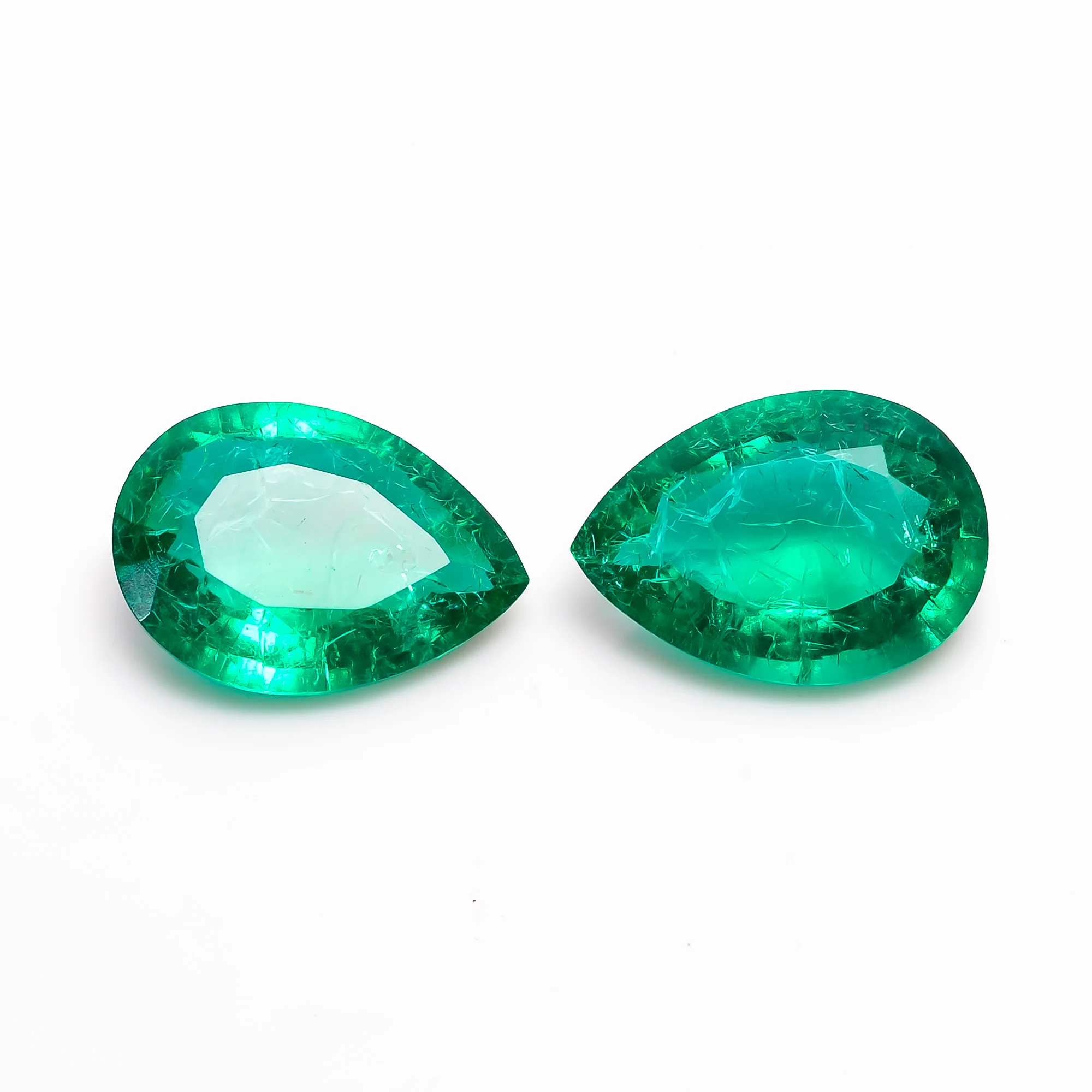 Splendid Top Grade Quality Lab Created Emerald Pear Shape Cut Stone Loose Gemstone Emerald