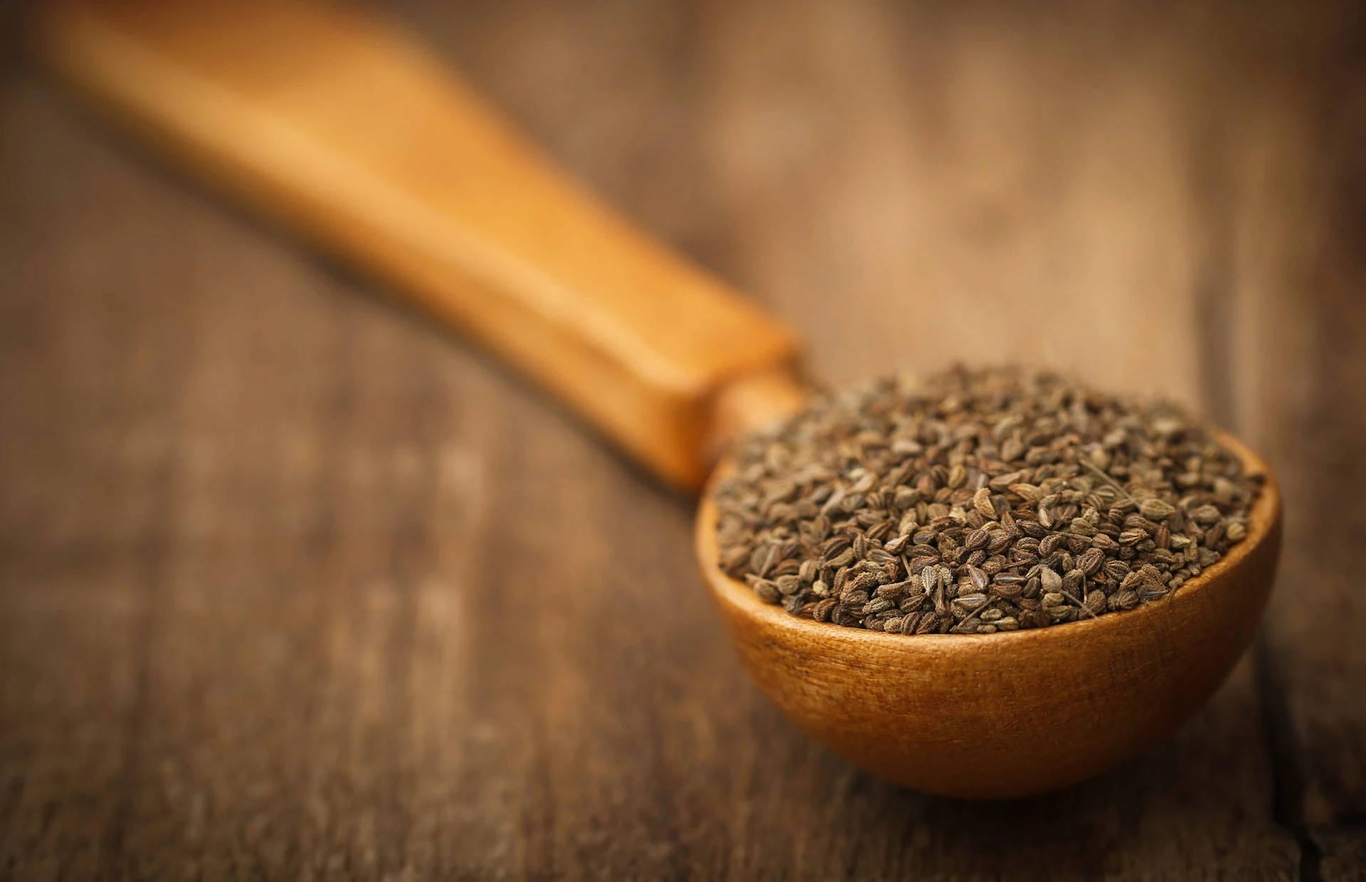 Aniseed Oil I Sweet Spicy Aroma I Food Grade I Reduces Inflammation I Wholesale & Private Label custom packaging 10,15,30 ml.