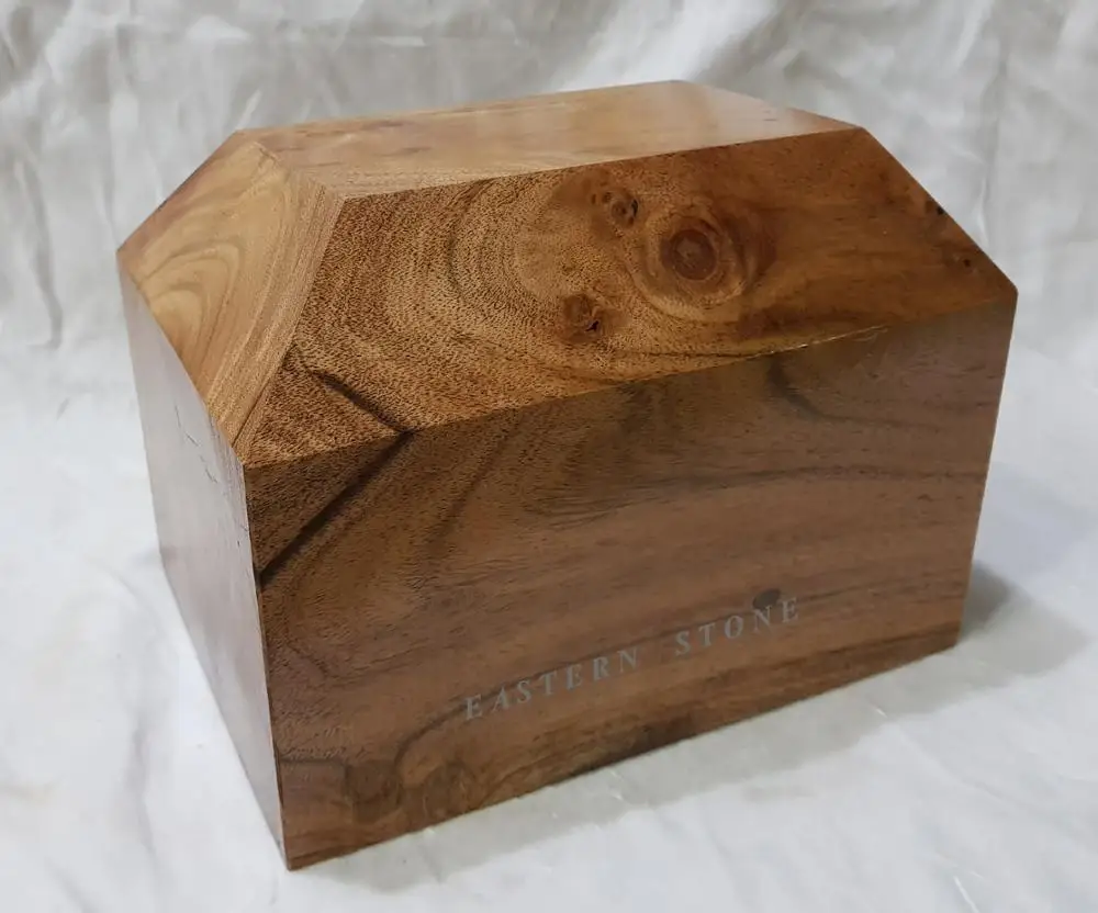 
WOOD PET CREMATION URNS 