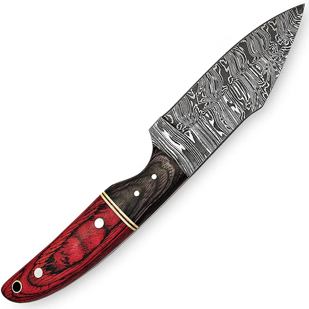 Охотничий нож ручной работы из дамасской стали с кожаным футляром