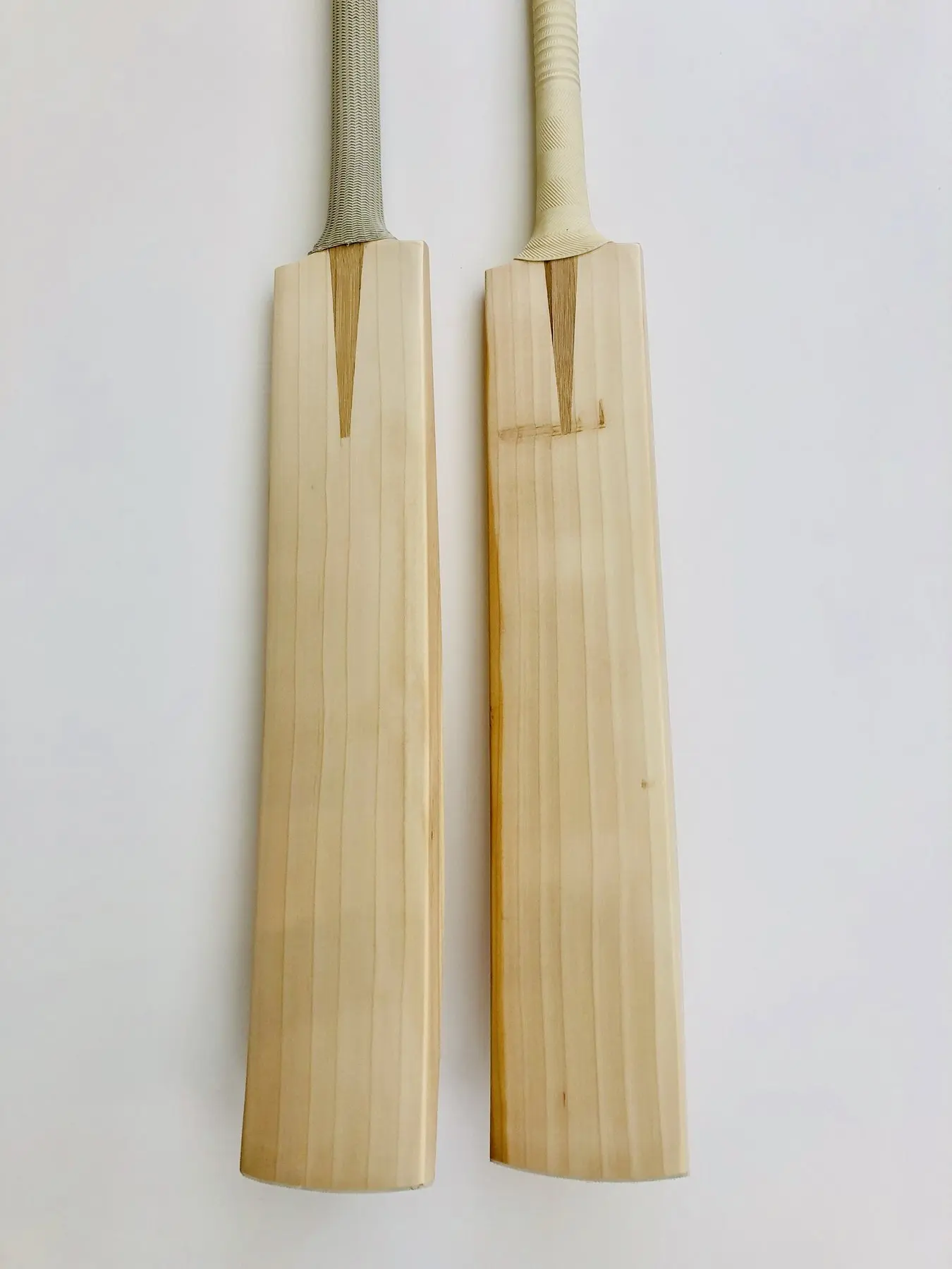 long range custom made selected english willow A+ GRADE cricket bats with bst quality wood