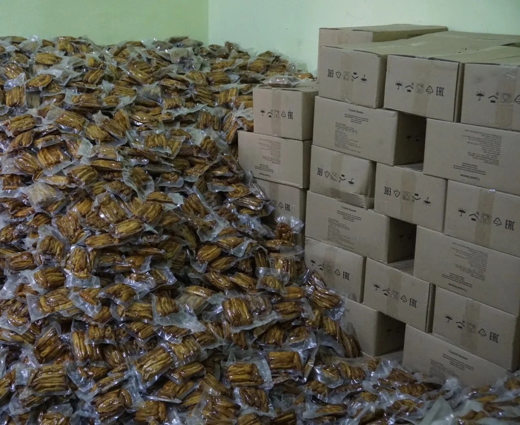 Hot Sale Soft Sweet Taste Dried Banana 12-24 Months Shelf Life Organic Yellow Packing In Vacuum Pack Peel Banana From Vietnam