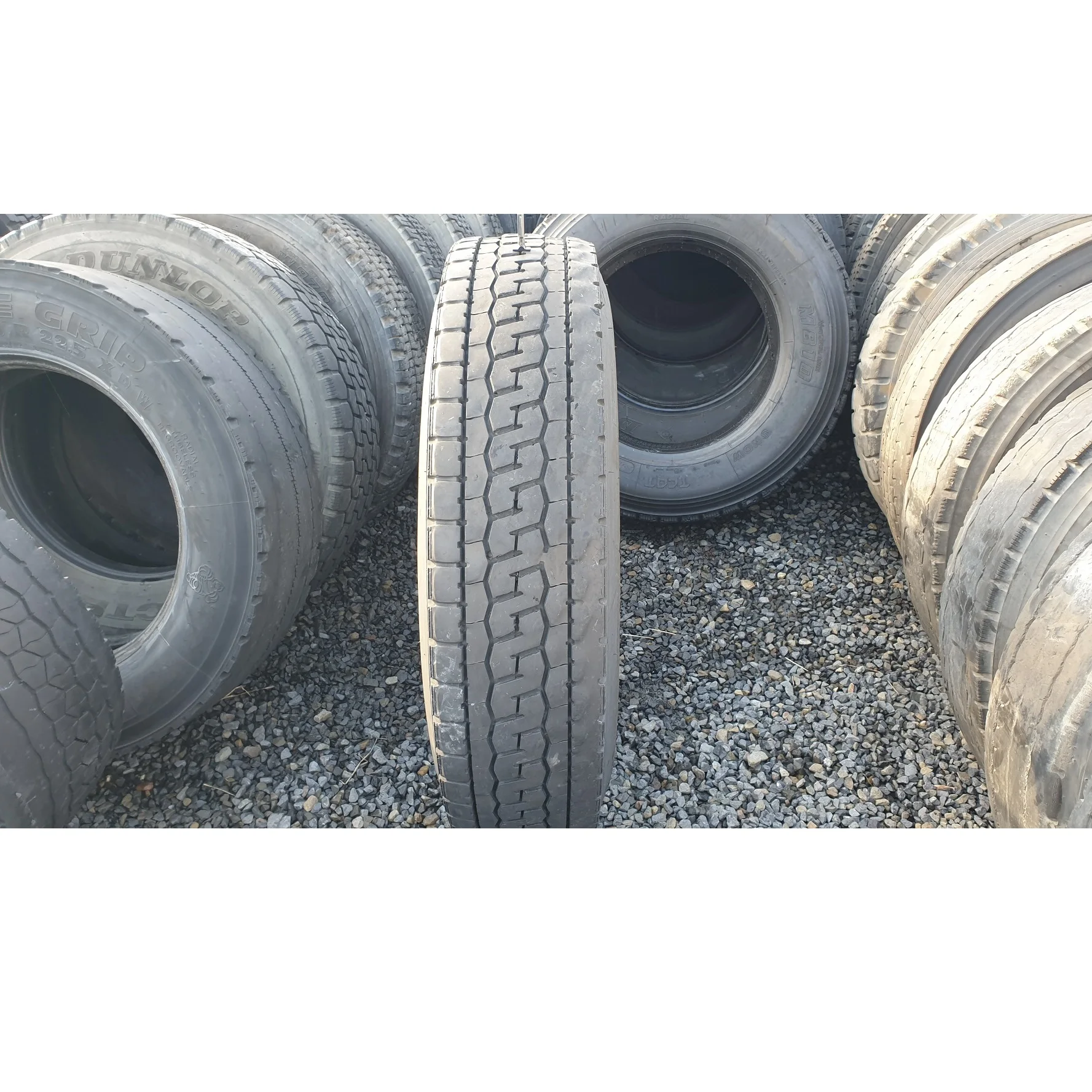 
 Настоятельно рекомендуемое качество автомобильных запчастей, хорошее сочетание сухой и влажной сцепления, сплошная шина  