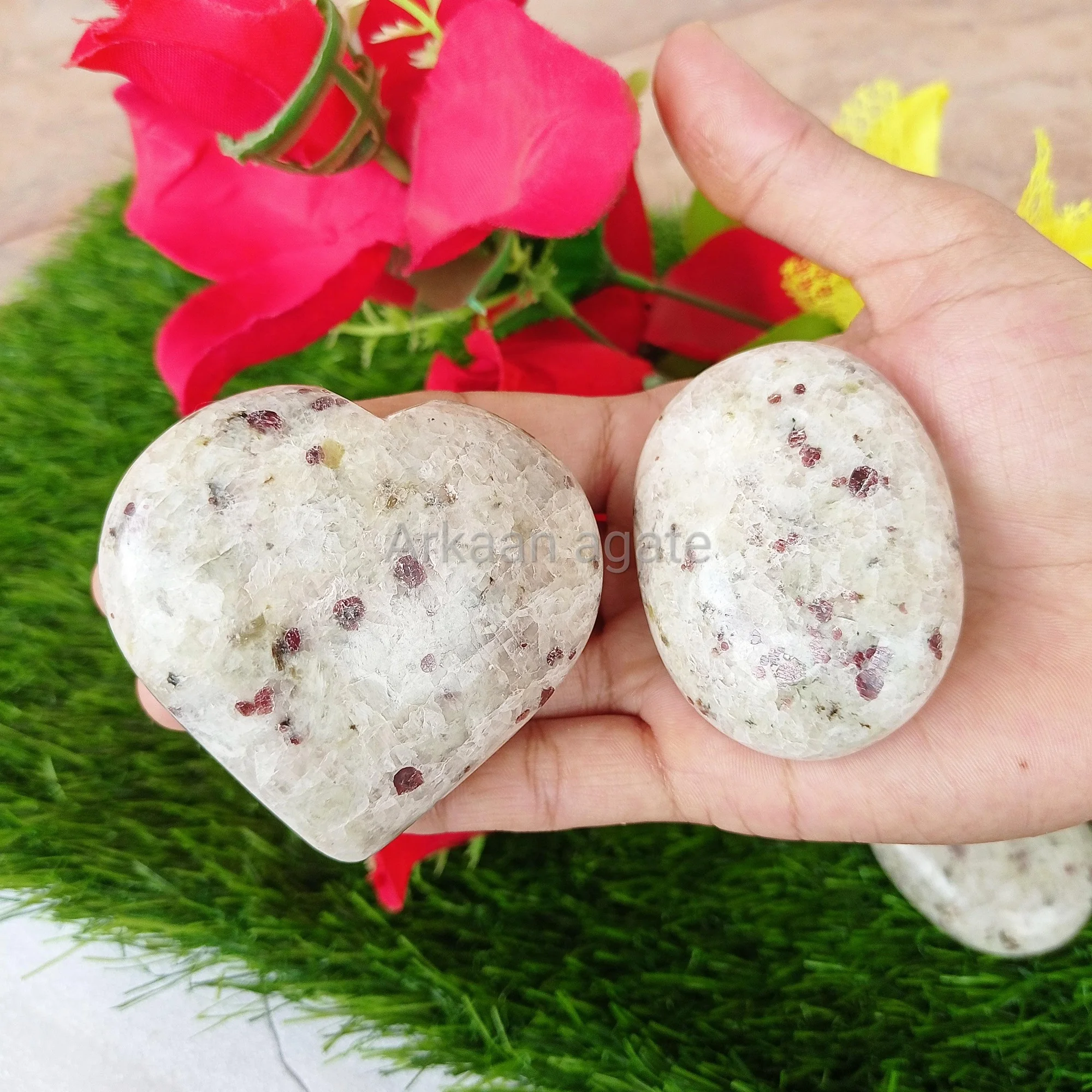 Wholesale Crystal Ruby In Marble Matrix Puffy Heart Gemstone Indian puffy Heart hand polished hand made sun shine For Massage