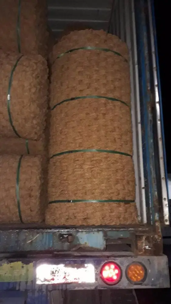 WHOLESALE BEST PRICE NATURAL COCO COIR MATS from AGENAS VIET NAM