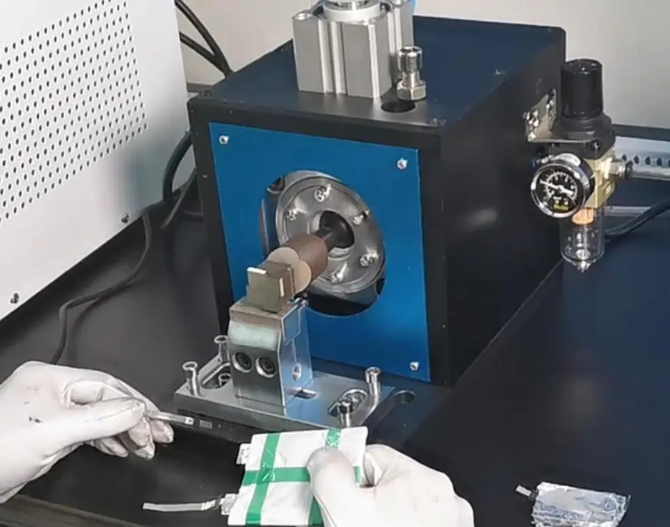 Лабораторный стол мини литиевого аккумулятора чехол сотового сверхзвуковой скрепляющий аппарат для металлический Al Ni вкладки точечной сварки