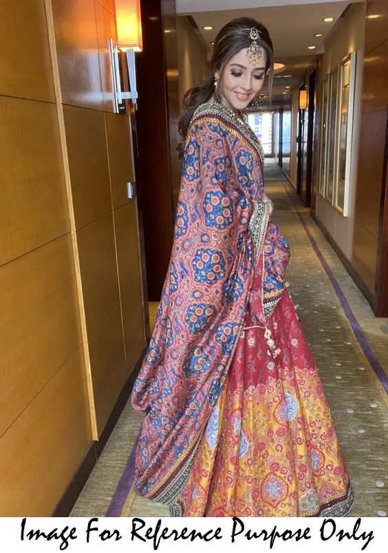 SPECIALLY DESIGNED TO WEAR IN WEDDING , FUNCTIONS AND SPECIAL OCCASIONS BY OMVAGMINE