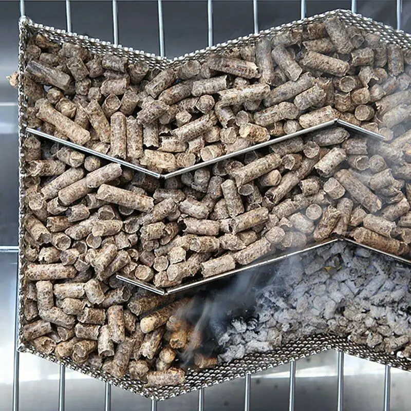 Cheap Price 6mm/8mm 15kg/25kg Bag Low Ash High Heat Value Biomass Fuel Pine Oak Wood Pellets Wood pellets price ton