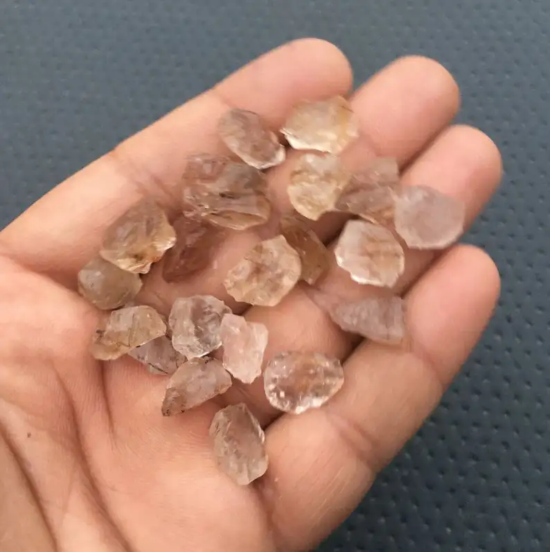25 Pieces Natural Copper Rutiled Quartz Rough Untreated Loose Gemstone Genuine Hair Quartz Wholesale  jewelry making supplies