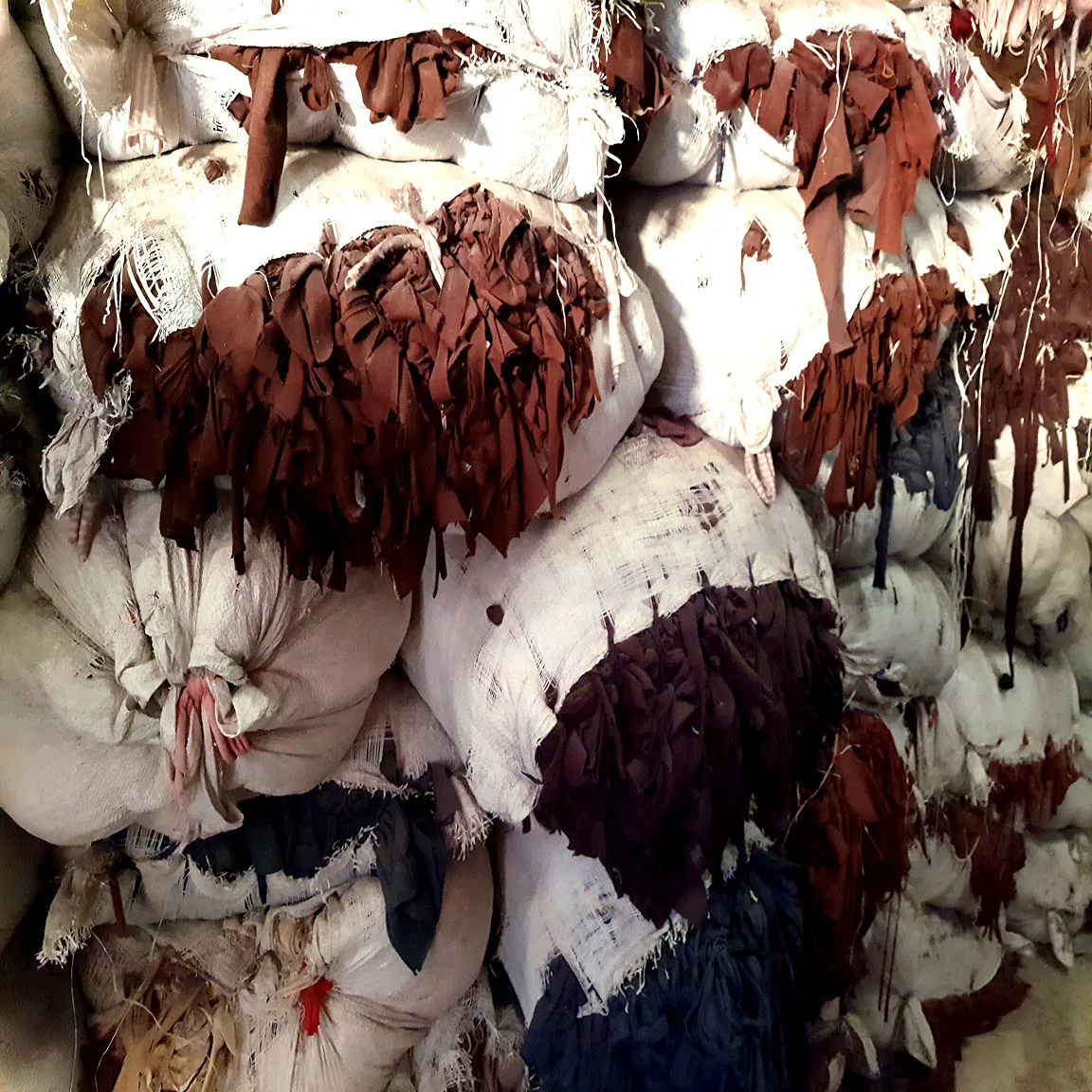 Best Quality Knit Fabrics Maroon color waste fabrics rags from Bangladesh 100% Cotton Garments new fabric scrap