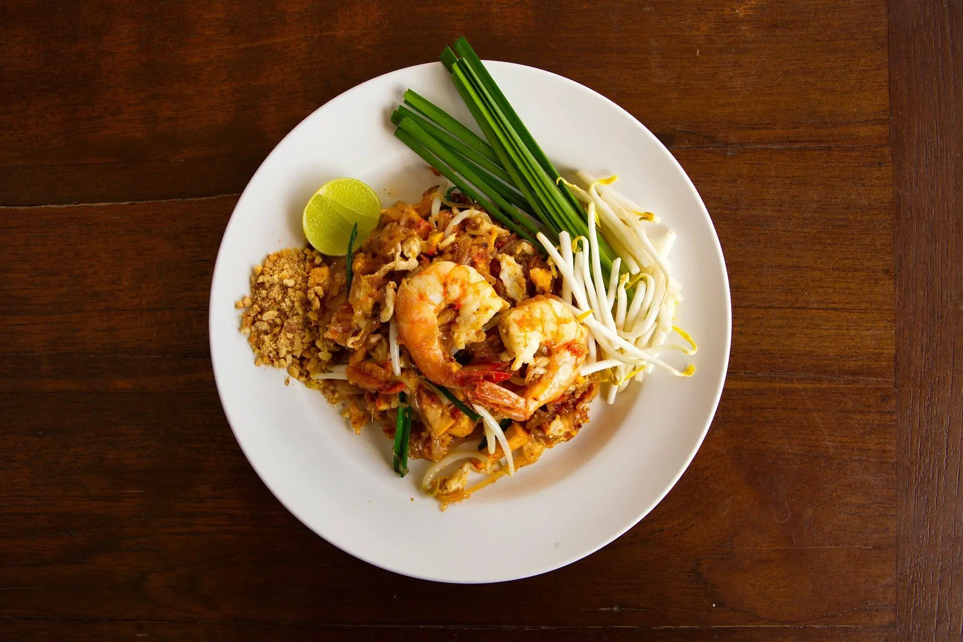 Best seller Ready made food set Pad Thai instant noodles from Nakhon Ratchasima, Thailand.