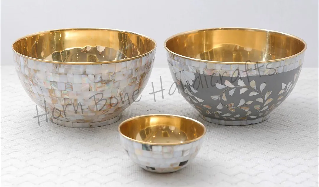 Mother of Pearl Inlay Wooden Serving Tray/ Acacia Wood Pearl Inlay Chocolate Packaging Trays Giveaways for Ramadan and Eid Gifts