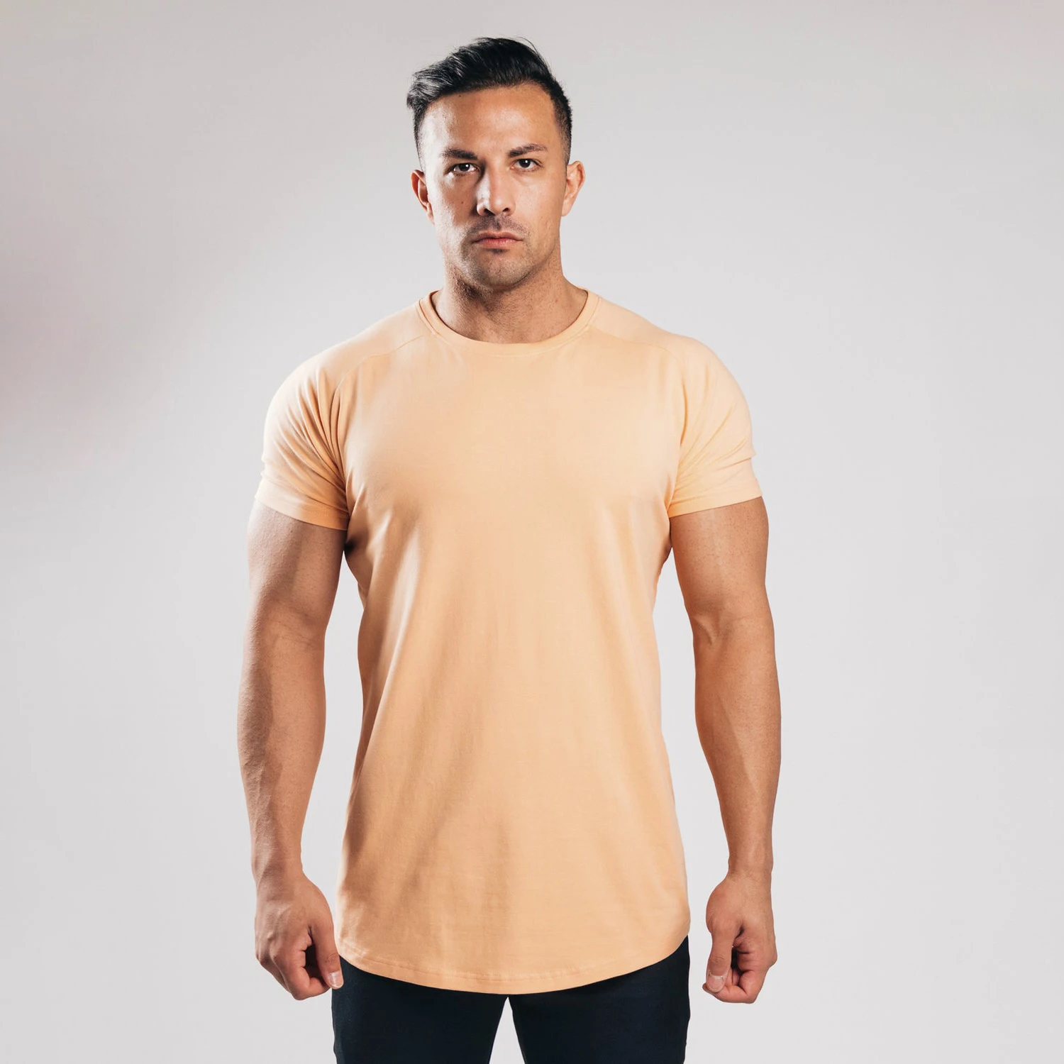 Wholesale Factory Raglan Curved Hem Custom Logo Print And Emboss 100% Cotton New Style Short Sleeve Slim Fit T-Shirt For Men