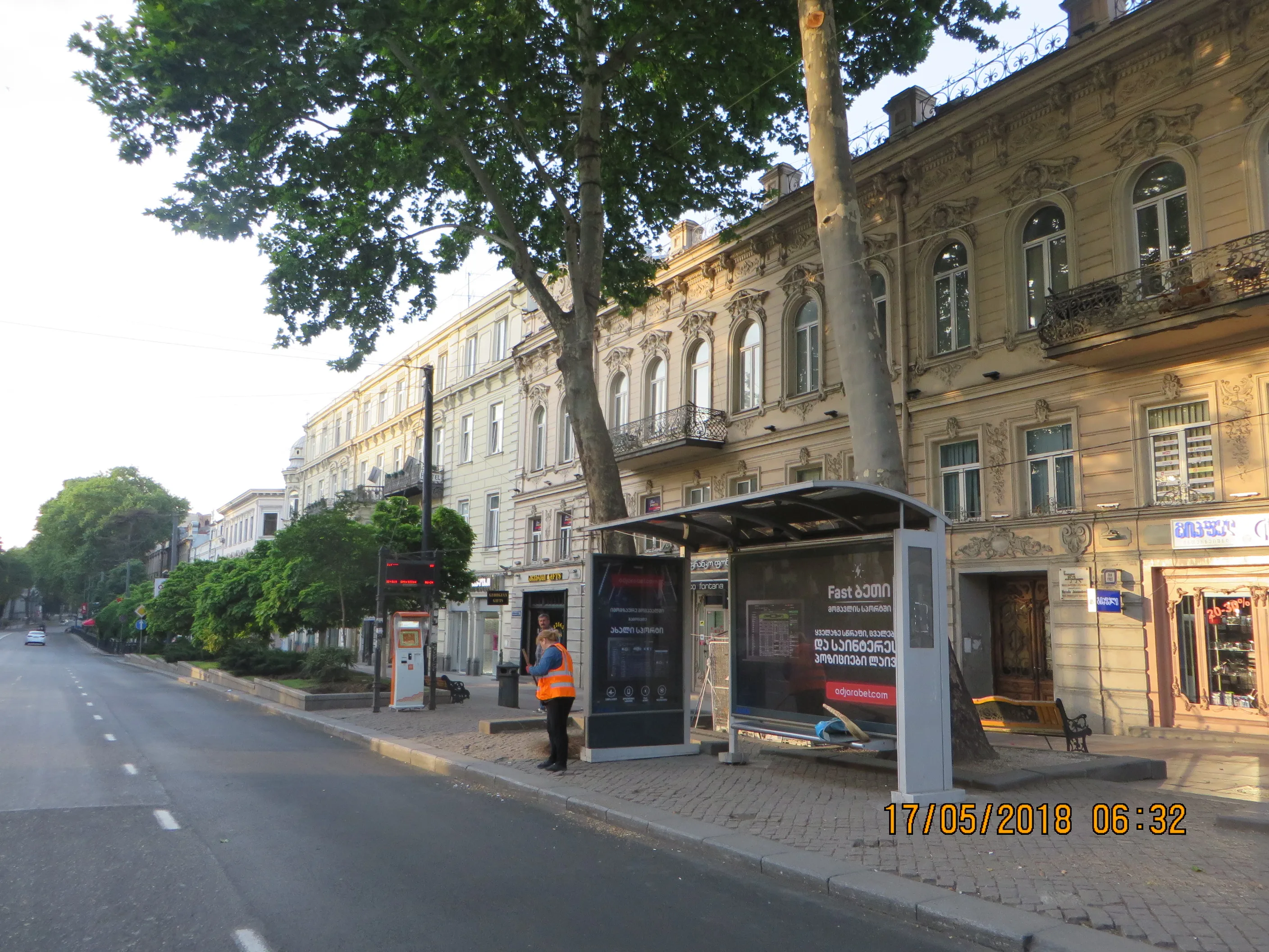 
Wall Panel Bus Shelter / Advertisement Bus Stop with MUPI 
