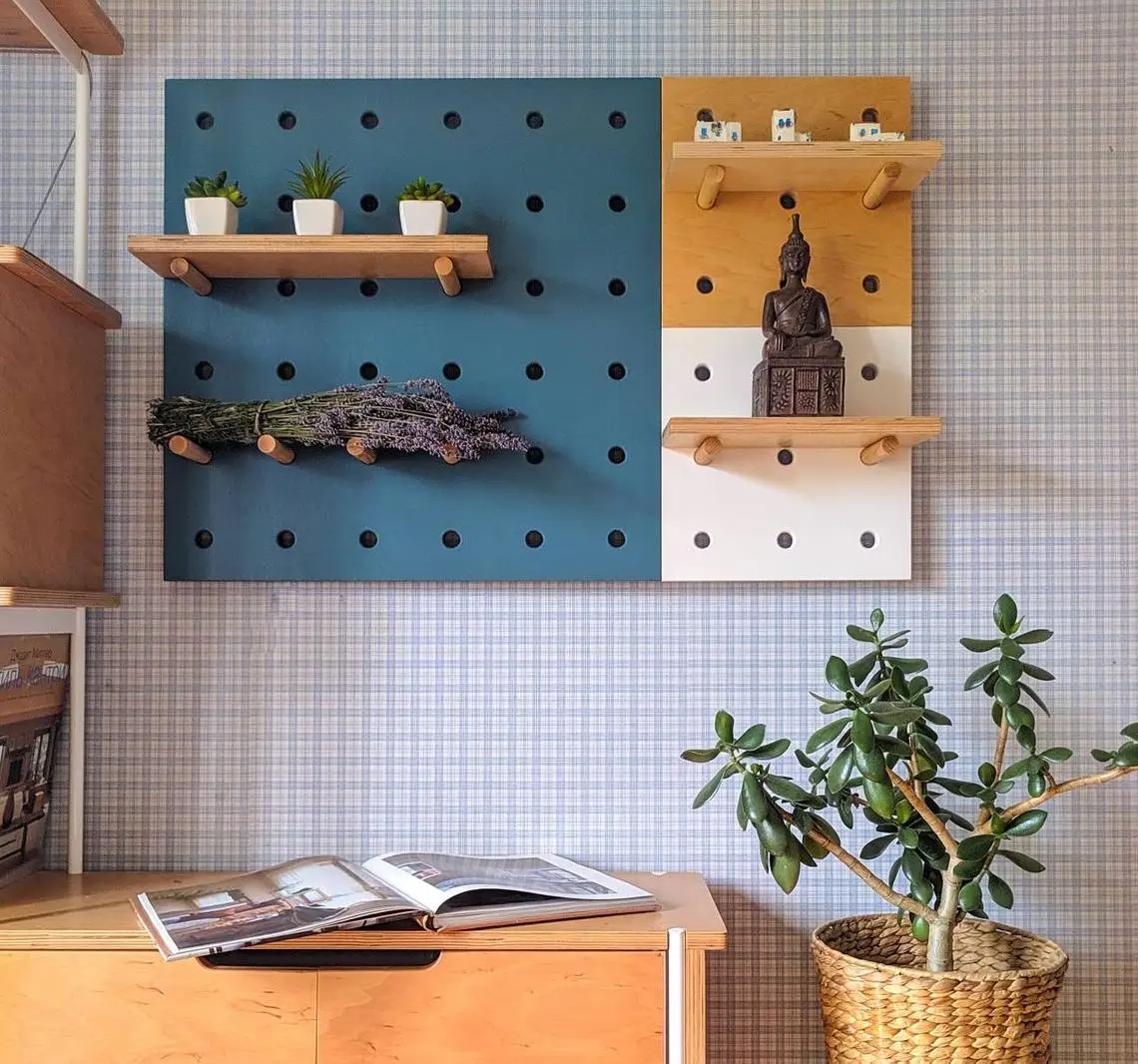 Nordic  Wall Shelf Rack Wholesale  Moranti color Wooden Pegboard