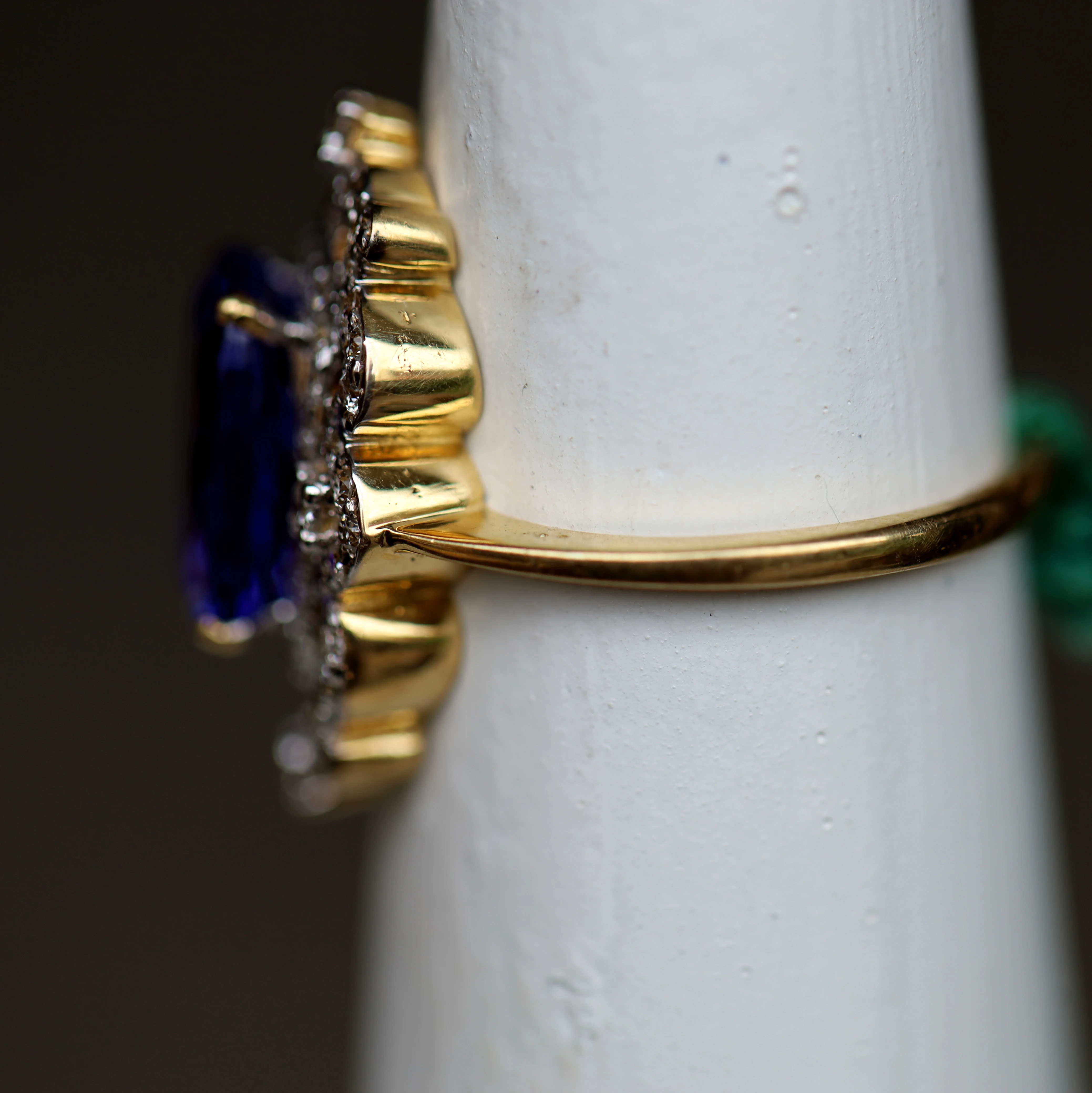 New Year High Quality Natural Blue Sapphire Gemstone 14k Solid Gold Diamond Large Blue Gemstone Vintage Women Fine jewelry