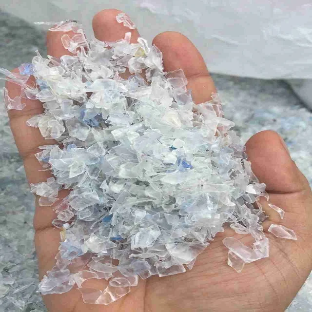 ПЭТ-бутылки скрап и хлопья горячая стирка хлопья/100% прозрачных ПЭТ-бутылок