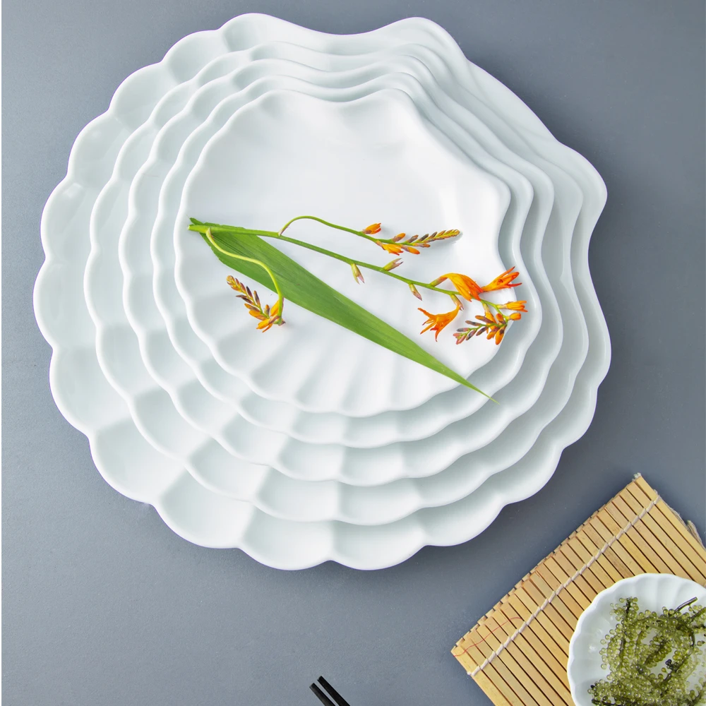 OEM Hot Product White Porcelain 6.5-inch Scallop-shaped plates sets dinnerware made in Viet Nam wholesale manufacturer