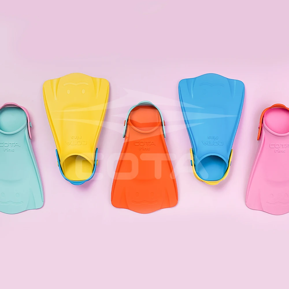  Ласты COTA детские резиновые с регулируемым ремешком для плавания широкими ногами желтые синие розовые оранжевые дайвинга от храпа