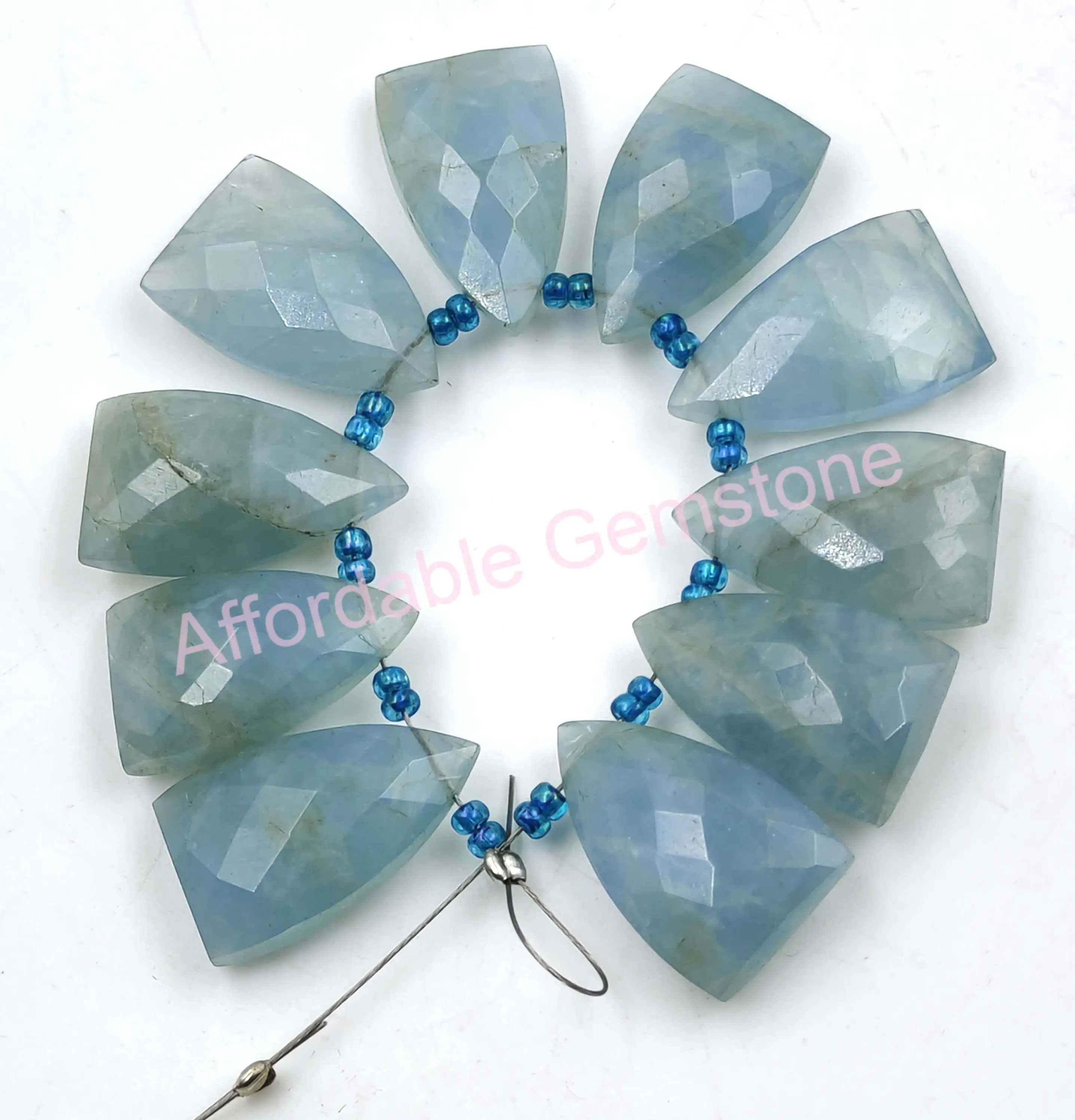 Натуральный аквамарин ромб кинжал форма граненый драгоценный камень сверху просверленные драгоценные камни полированные Изготовление ювелирных изделий Размер