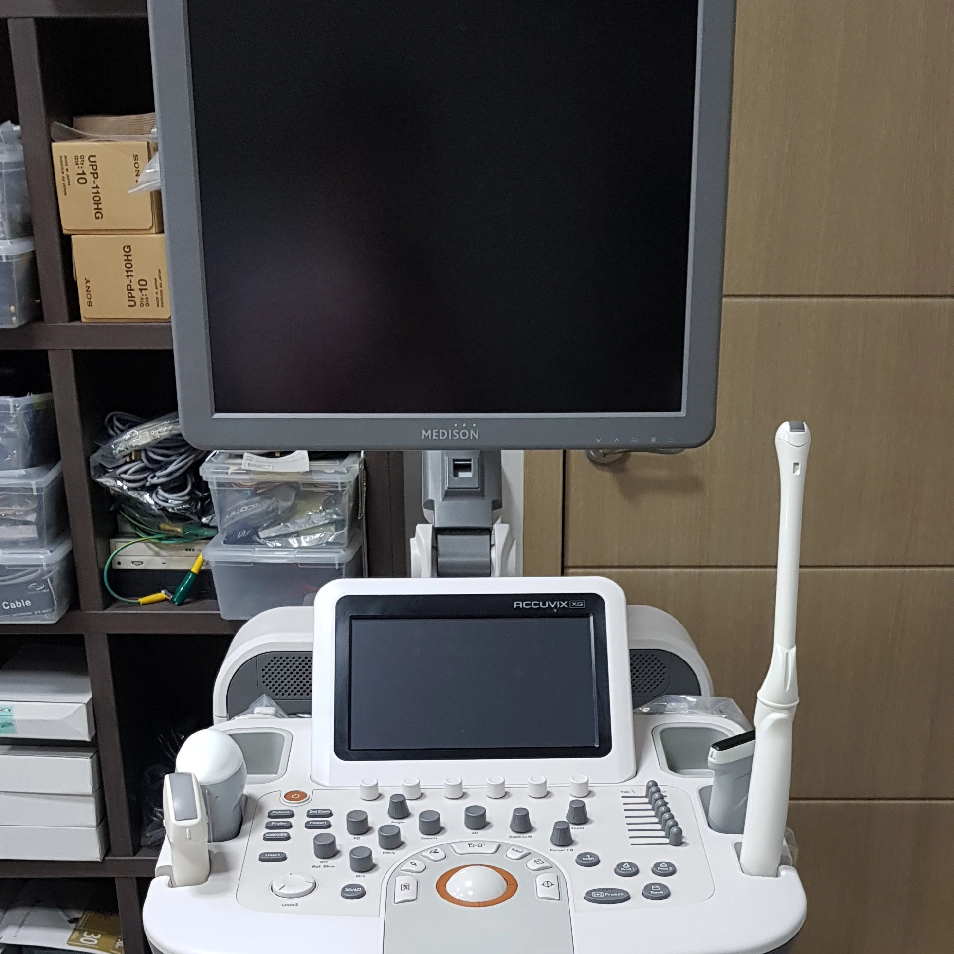 SAMSUNG MEDISON ACCUVIX XG Live 3D/4D