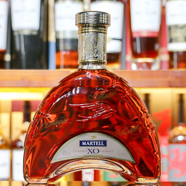 Недорогой старый коньяк Martell XO для продажи