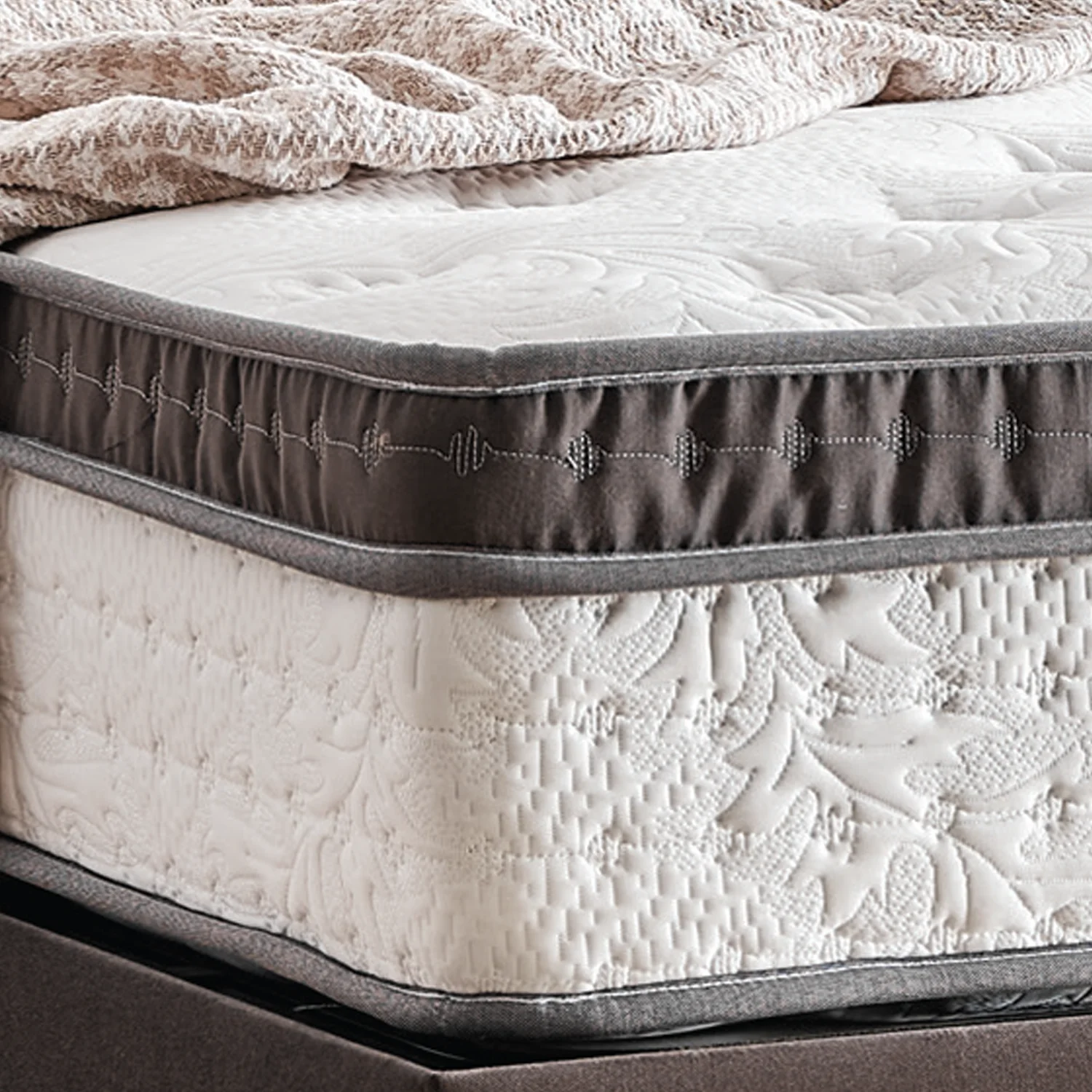 Mattress bed in a box any sizes memory foam pocket spring mattresses Mattress in roll pack bedbase headboard