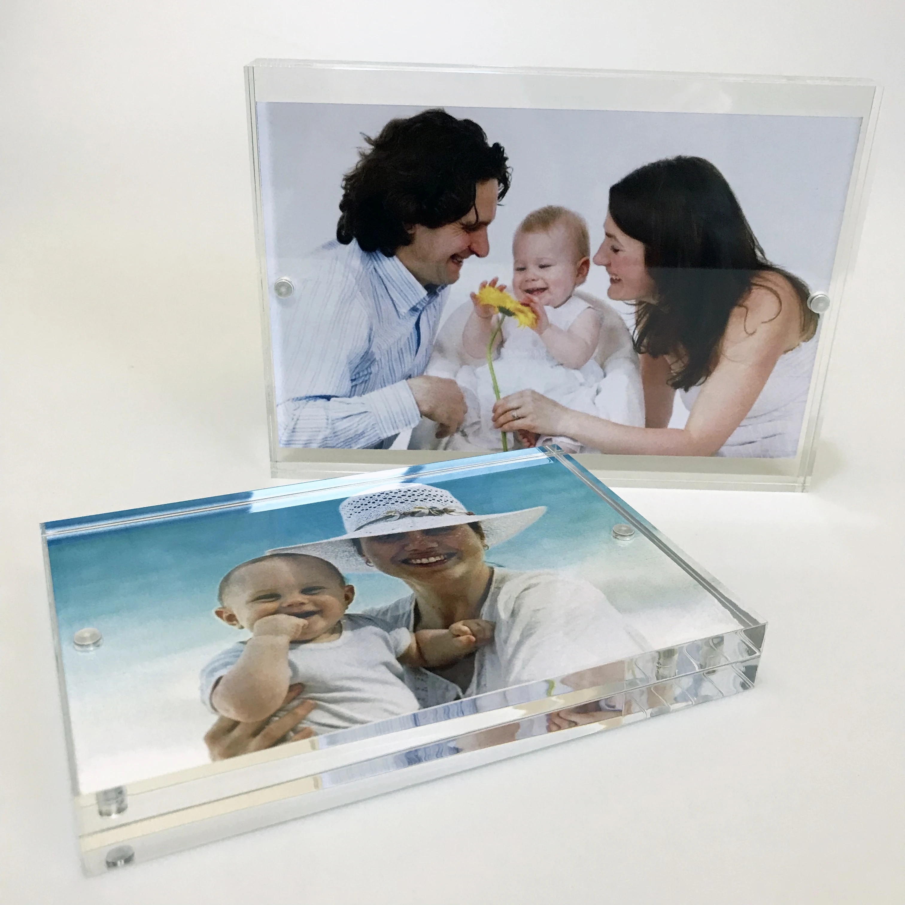 Acrylic Tabletop Block Magnetic Plexiglass Photo Frame for Display