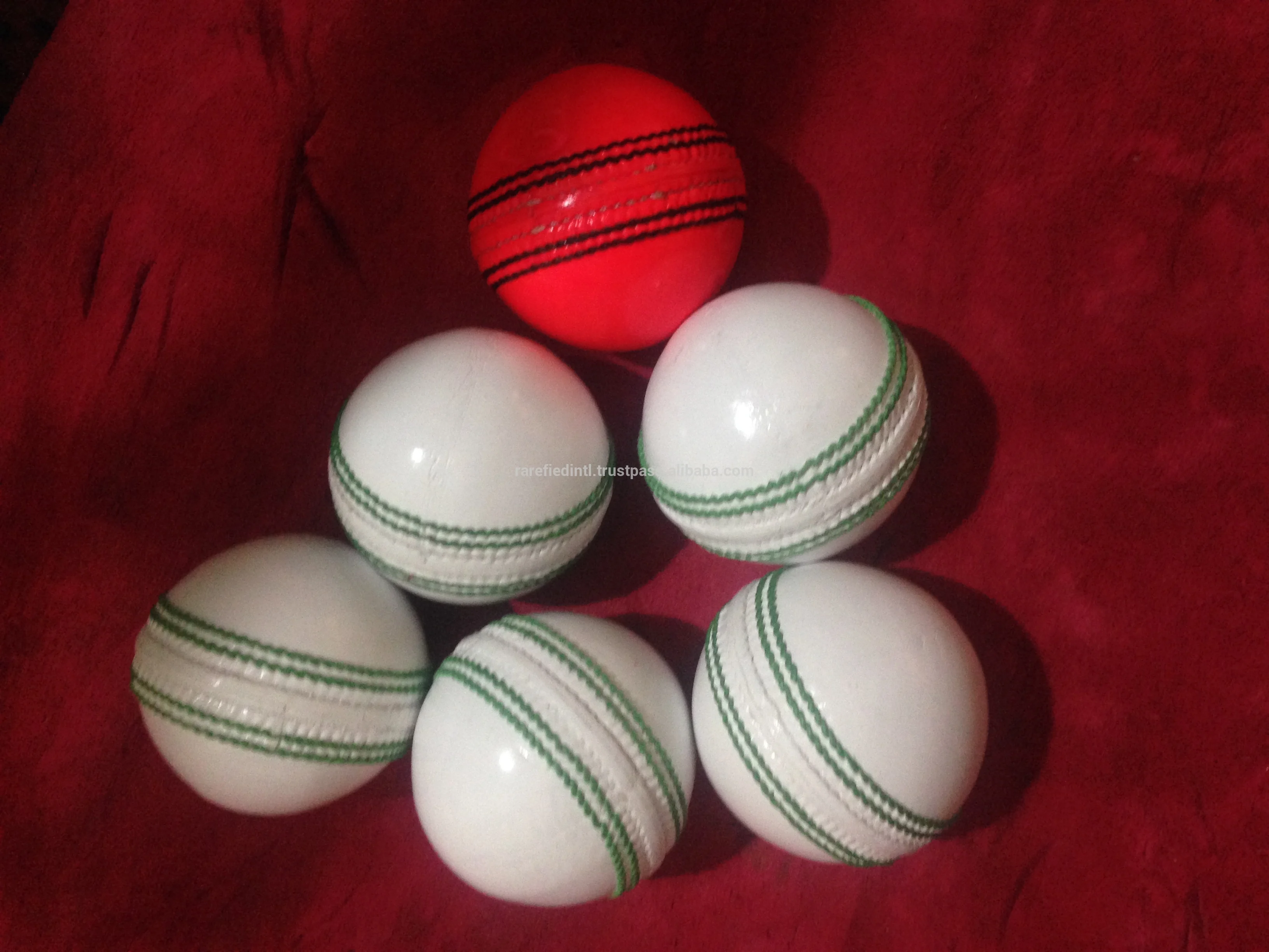 Экспортное качество мячи для крикета красные Белые и розовые из твердой кожи