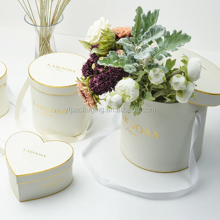 Yifeng high quality luxury wedding packaging customized logo romantic gift round cylinder paper packaging box rose flower box