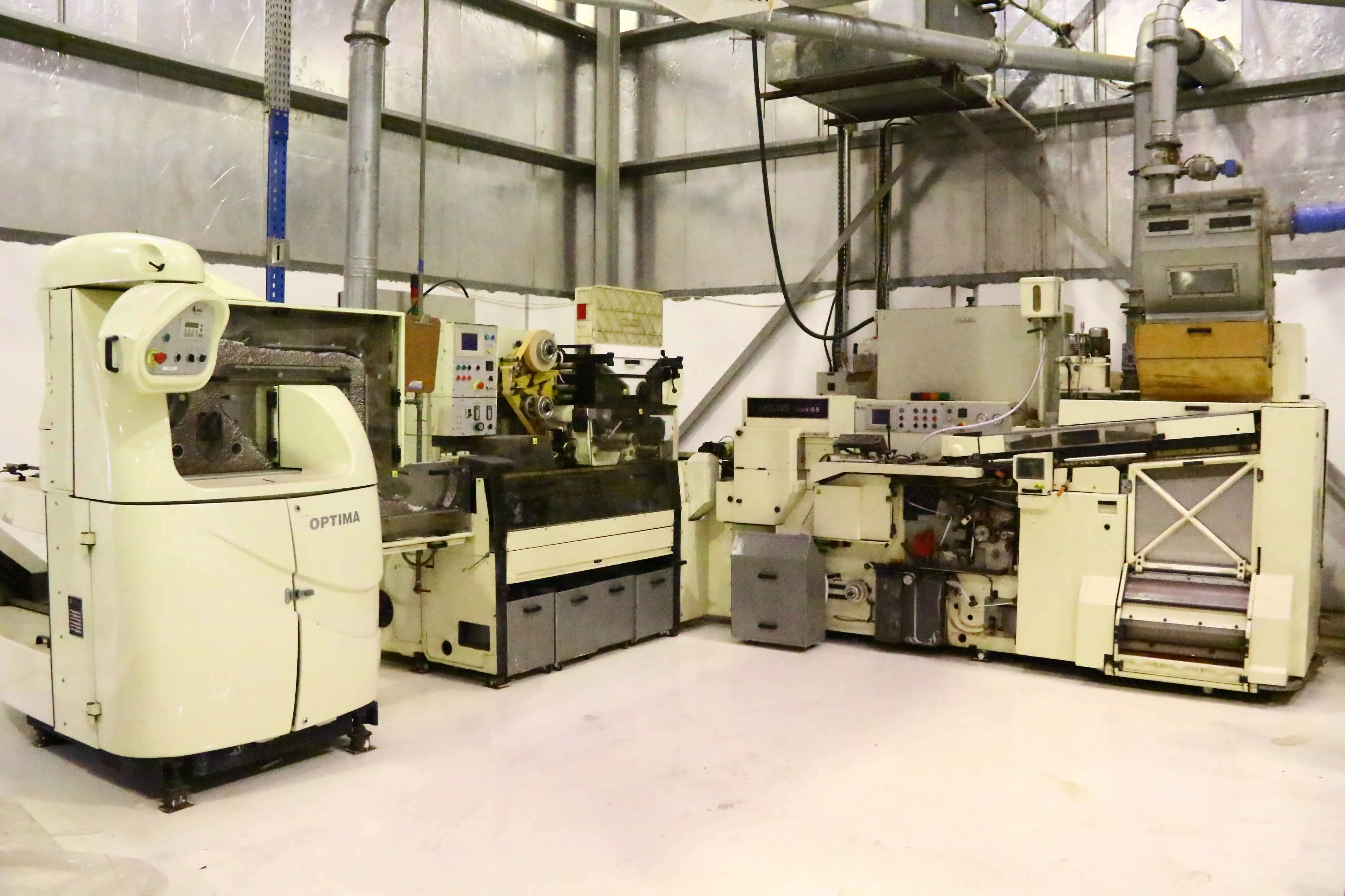 Tobacco machinery Molins mark 9 used cigarette machines