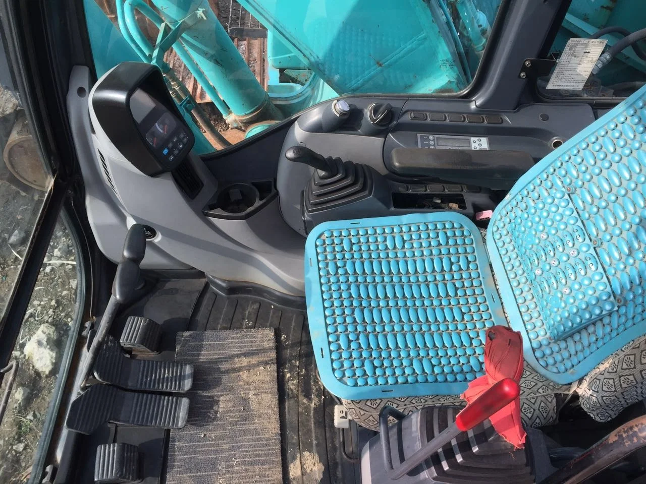 Strongly recommended Kobelco SK260-8 at factory price used excavator Kobelco SK220 SK230 SK260 SK350 SK450 excavators