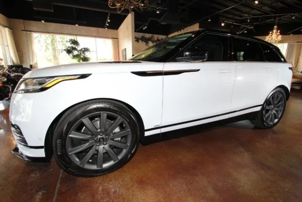  Аккуратно Подержанный автомобиль 2018 Land Rover Range Velar P380 R-Dynamic HSE 6 Cyl 3.0L газ спортивный внедорожник