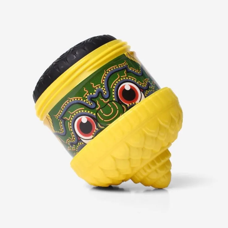 Ramakien Herbal Inhaler Lemongrass Scent-Thotsakan Yadom.The nasal inhaler is soothing and refreshing.