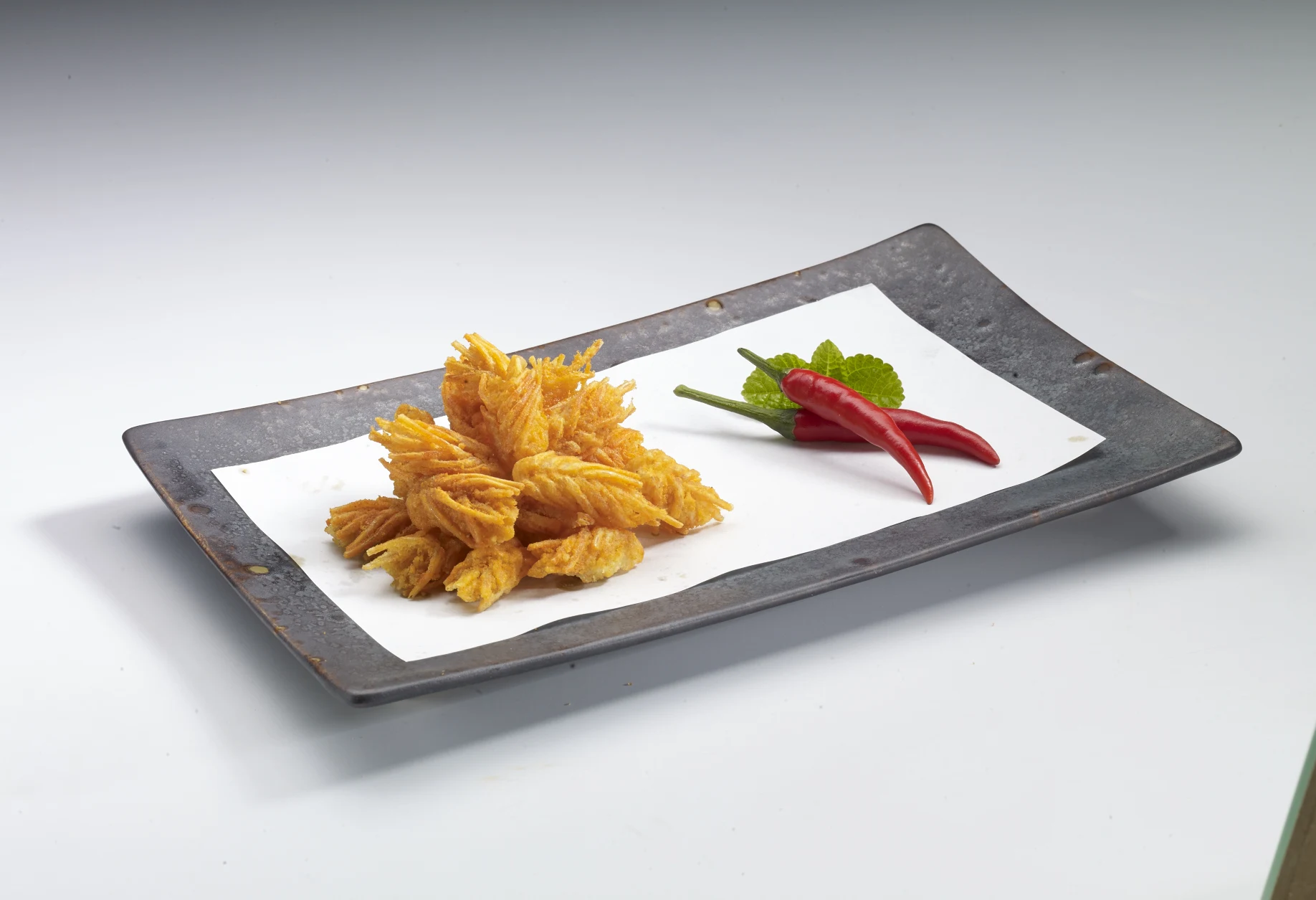 MONORI Shrimp Cheek Snack Spicy Flavor 25 g.