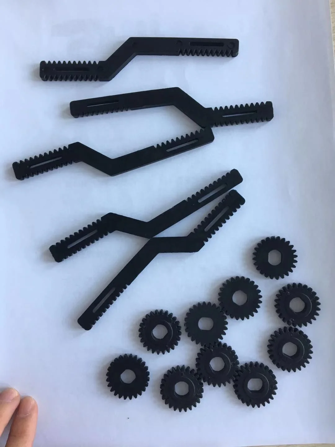 OEM Small Plastic nylon Gears PA6 PA66  moulding injection nylon gear and racks