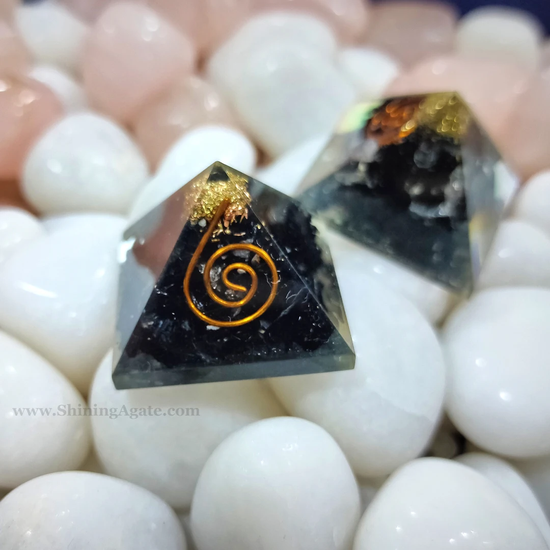 Wholesale Black Tourmaline Orgone Pyramid Natural Stone Reiki Healing Pyramid Wholesale Orgonite Pyramid for Sale