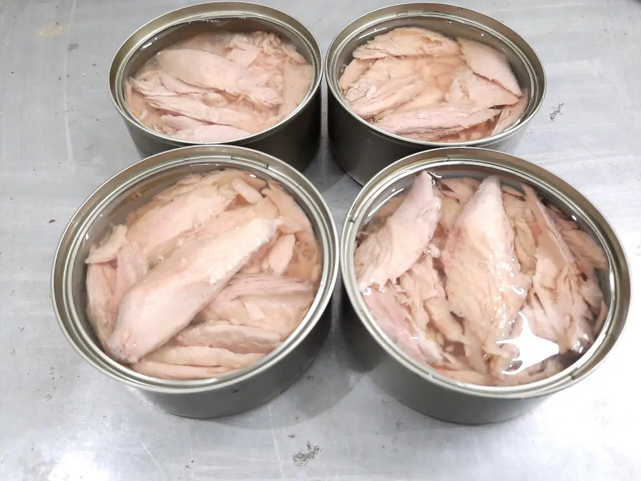 Консервированное легкое мясо для тунца крупные хлопья в масле с сертификацией HALAL