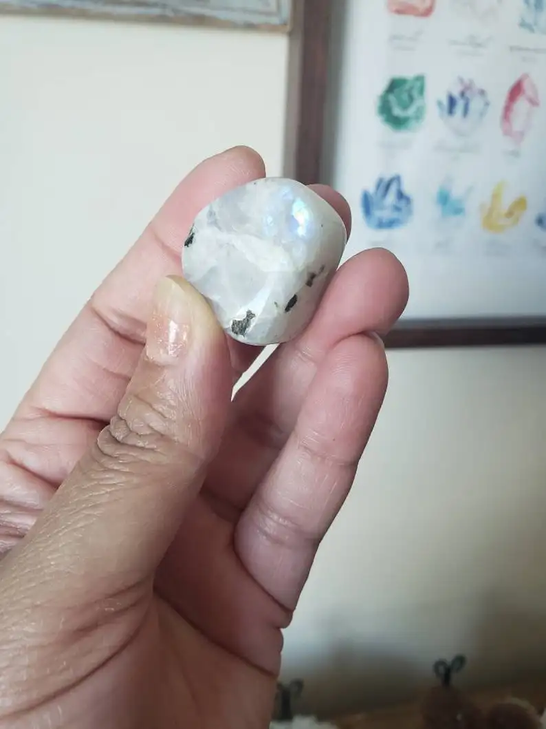 BEAUTIFUL RAINBOW MOONSTONE POLISHED TUMBLED STONES/ NEW FLASHY MOONSTONE TUMBLES / RAINBOW MOONSTONE TUMBLES WITH BLUE FLASH