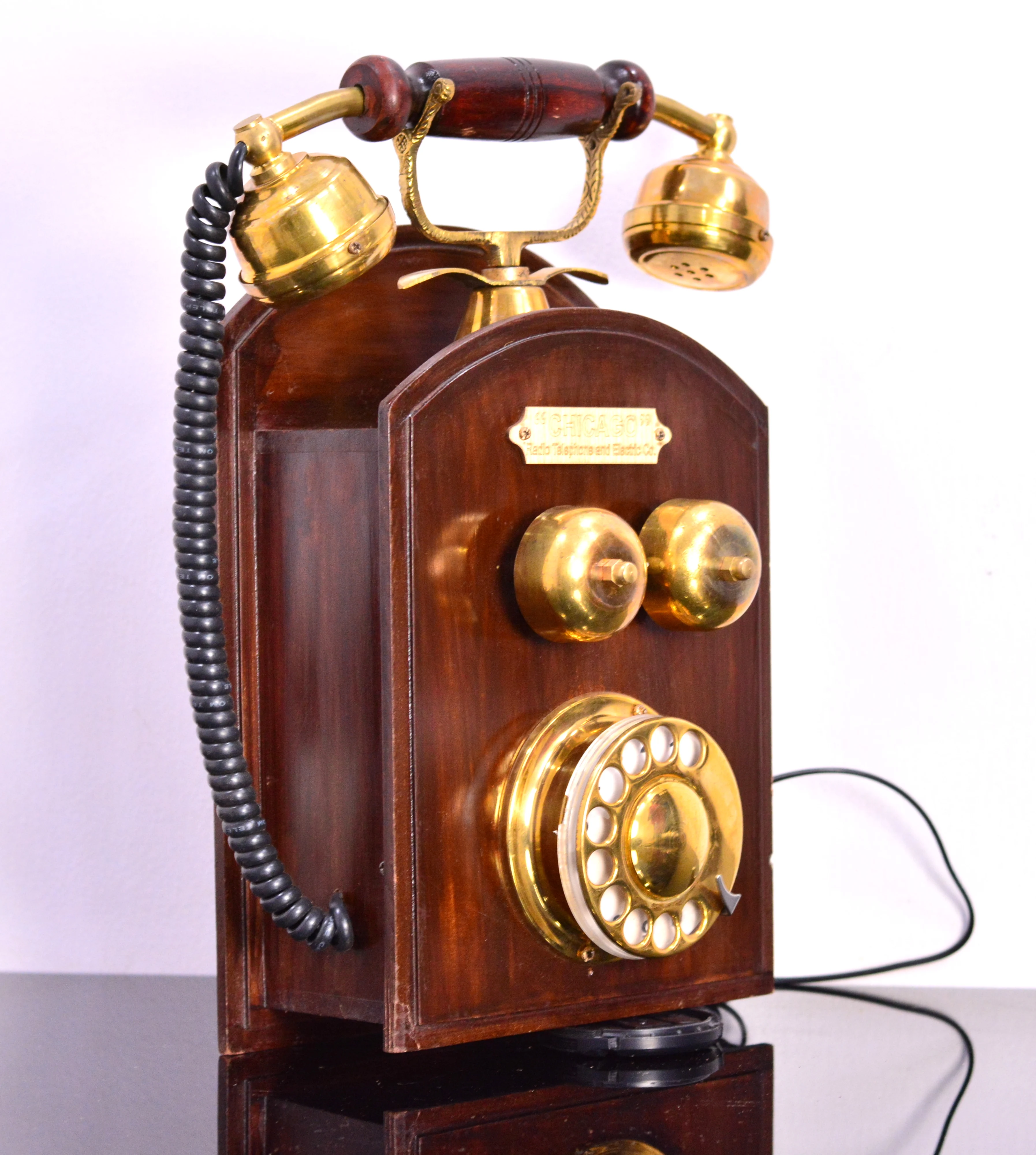  Латунный настенный телефон с вращающимся циферблатом