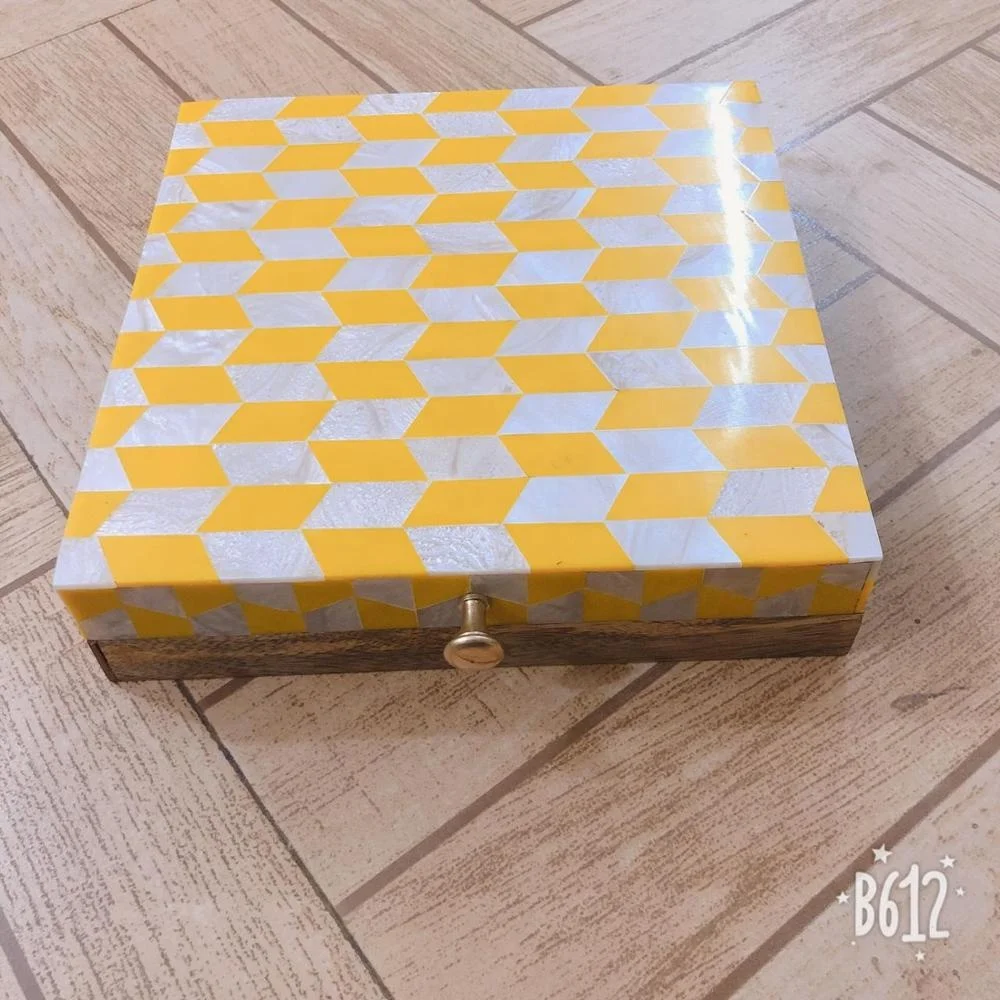 Hot Selling Homeware Diamond Mother of Pearl Shells Boxes by Lametierartz factory making products at very cheap price