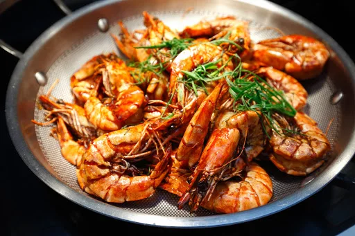 
Fresh Seafood Frozen Emerald Prawn Shrimp Selling Whole Part With Export Standard 