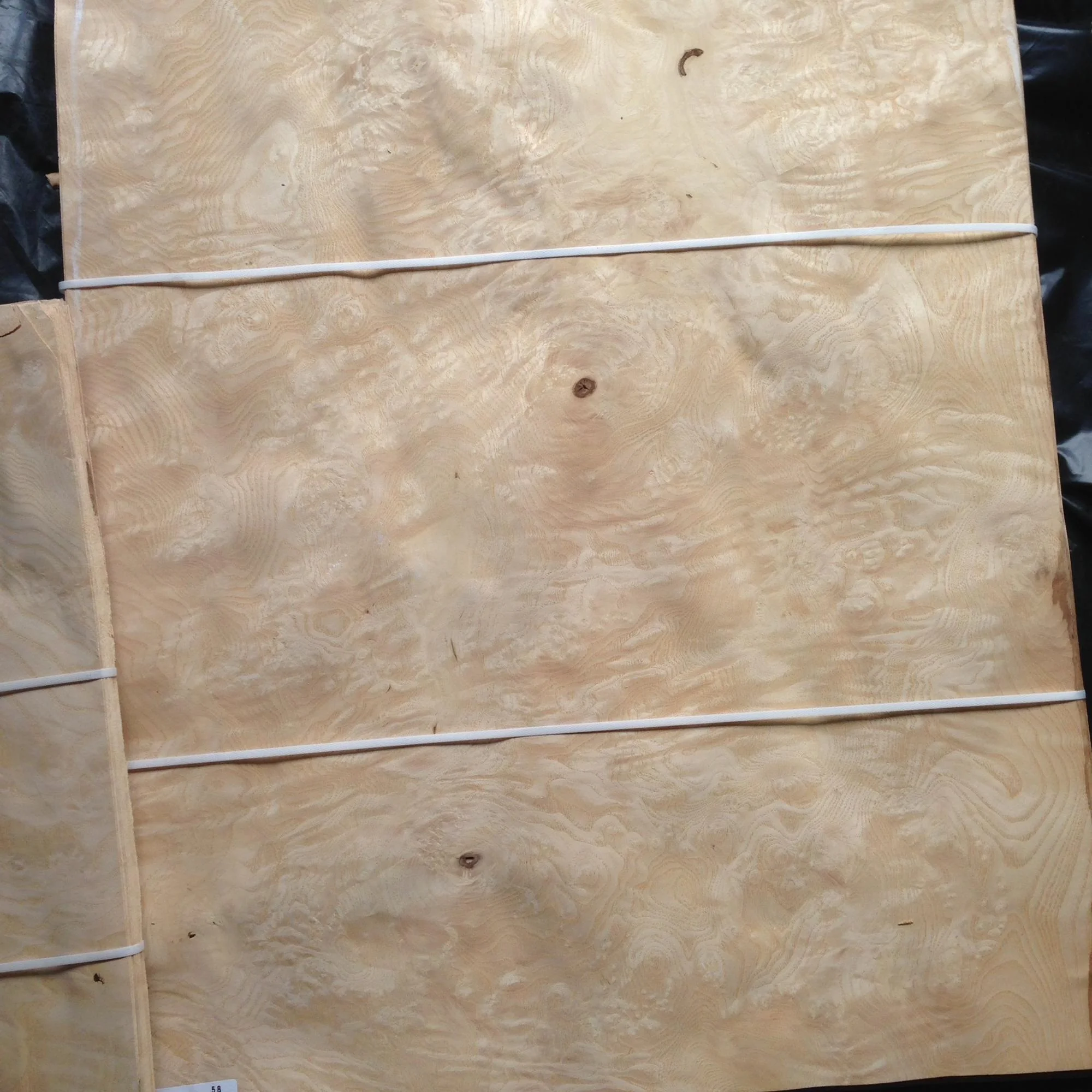 Excellent Natural Ash Burl Sliced Veneer for Fancy Furniture