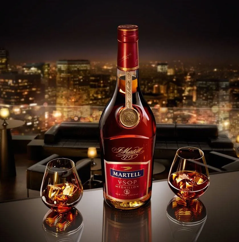 Высококачественный старинный тонкий коньяк Martell V.S.O.P medлеон