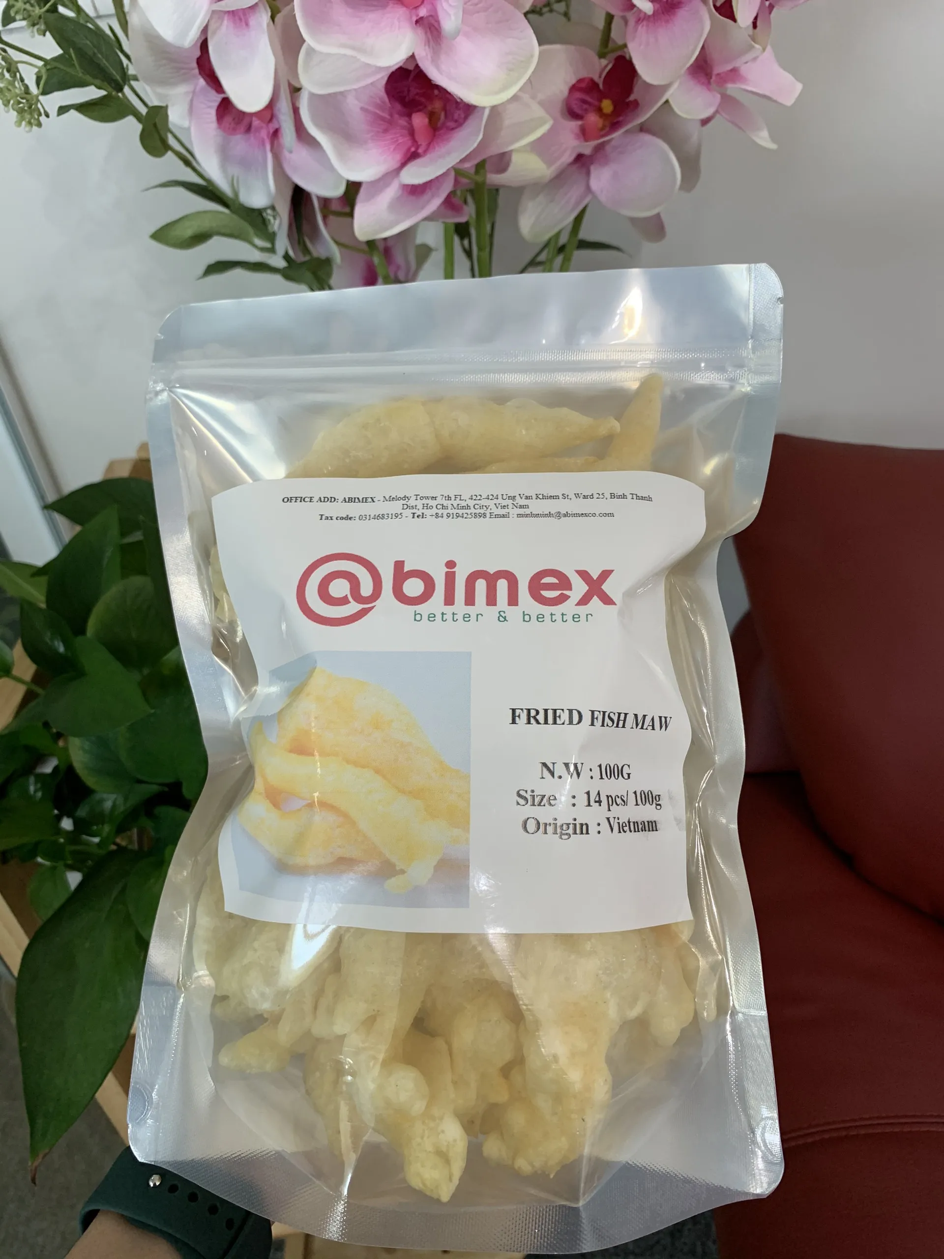 (MEDIUM SIZE) FRIED DRIED FISH MAW FOR HEALTHY CHINESE CUISINE FROM PANGASIUS FISH