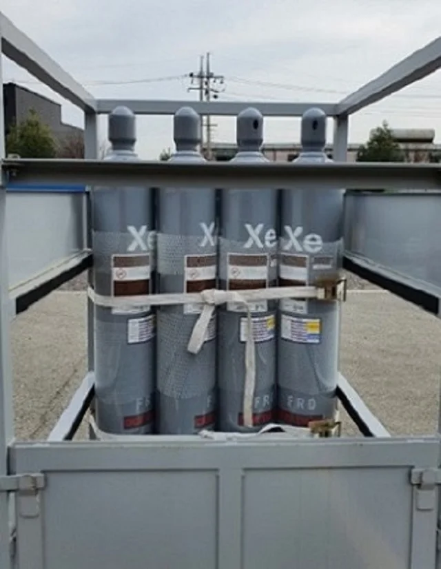 Reliable high purity compressed Xenon gas rare gases